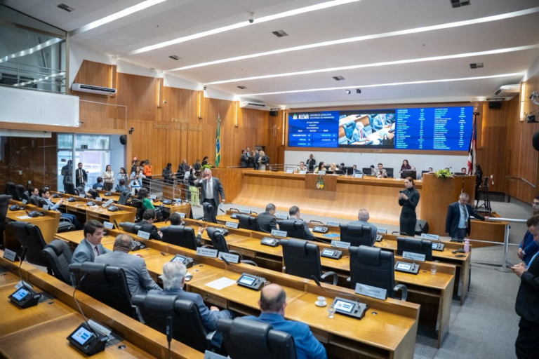 Alema aprova PL que institui campanha “Rompa o Ciclo da Violência”