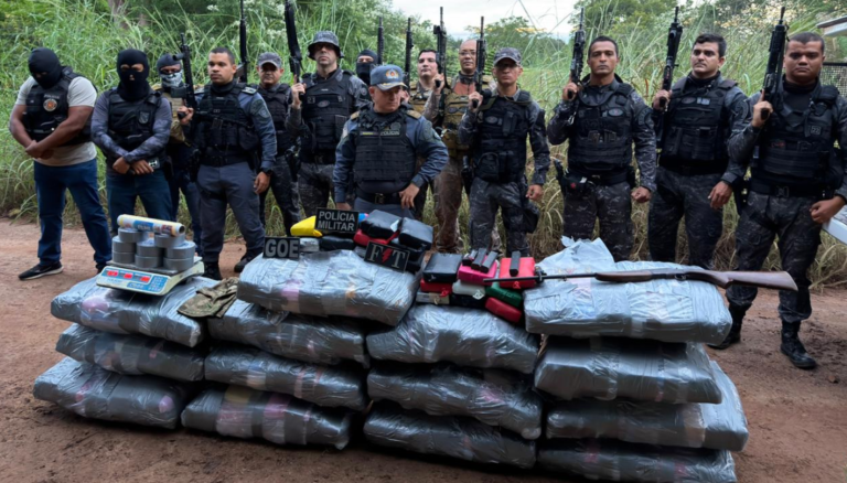 Polícia Militar apreende meia tonelada de cocaína em Caxias