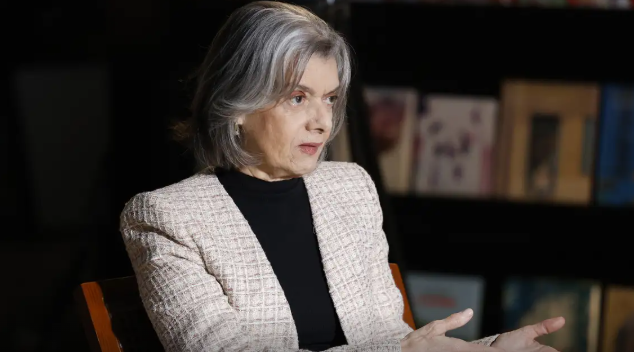 Cármen Lúcia diz que é aconselhada a deixar STF por ataques machistas
